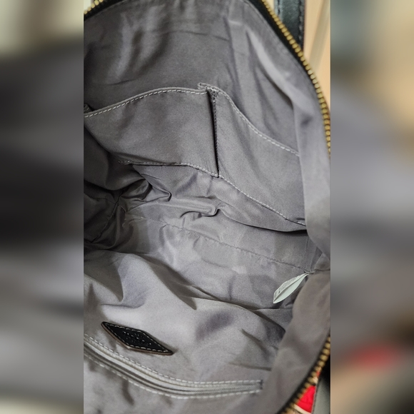 Black Fossil purse - Picture 5 of 5